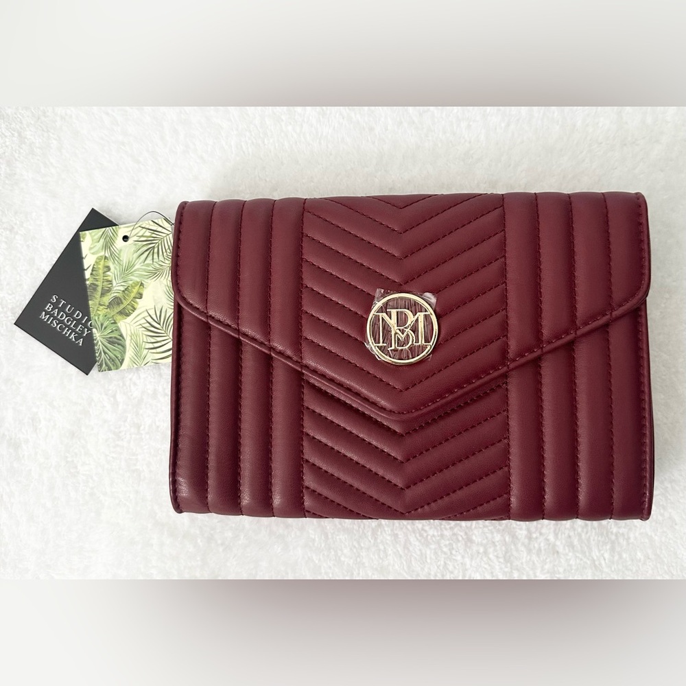 Badgley Mischka Chevron Quilted Convertible‎ Wine Crossbody NEW $99 MSRP